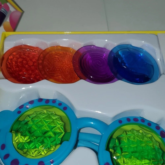 Googly Eyes Showdown Board Game - Picture 6 of 7